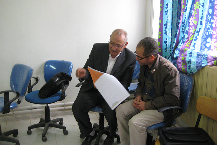 صحفي"الشروق"مع الباحث صالح لغرور