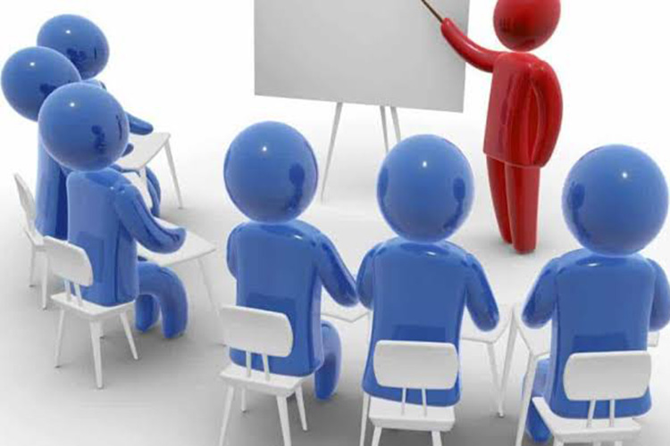 عن أيِّ أستاذٍ جامعي تتحدَّثون؟ – الشروق أونلاين