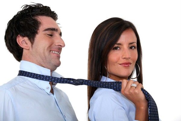 هل تساءلت كيف تستحوذ العشيقة على قلب زوجك الشروق أونلاين