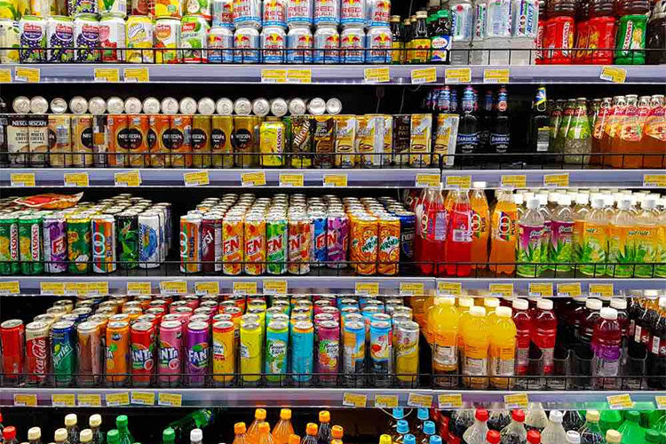 المنتجون يتبرؤون من الزيادات في أسعار المشروبات والعصائر – الشروق أونلاين