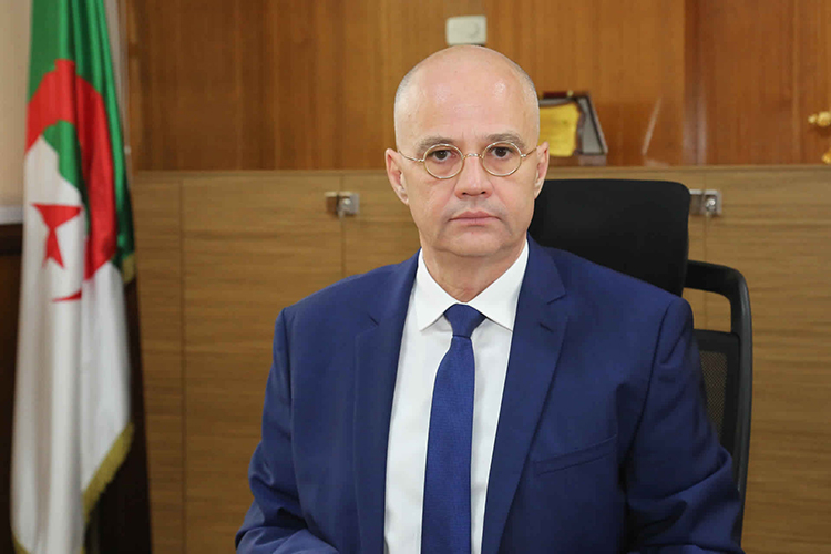 الجزائر – النطق بالحكم على الوزير هدام و10 متهمين في 1 مارس – الشروق أونلاين