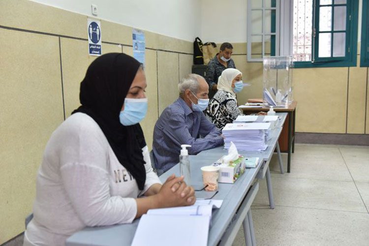 Les élections servent au