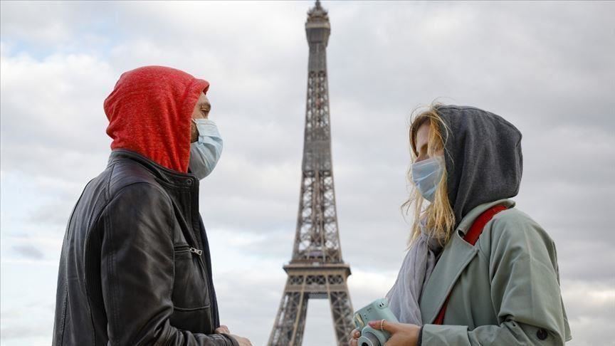 La France suspend les travaux sur les certificats de vaccination contre le coronavirus