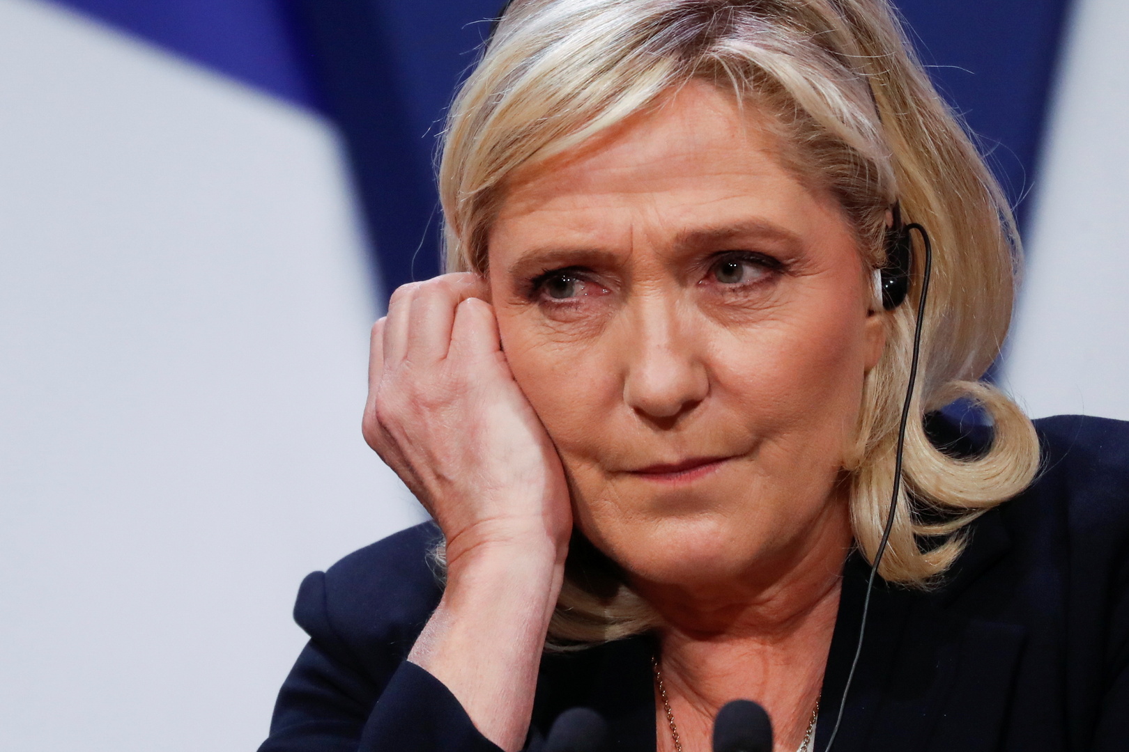 « Bourguiba interdit le foulard en Algérie » .. Le Pen soulève une vague de ridicule (vidéo) – Al Shorouk Online