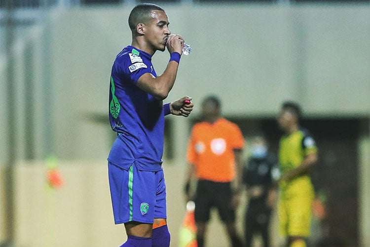 الأهلي القطري يفاوض الجزائري بن دبكة