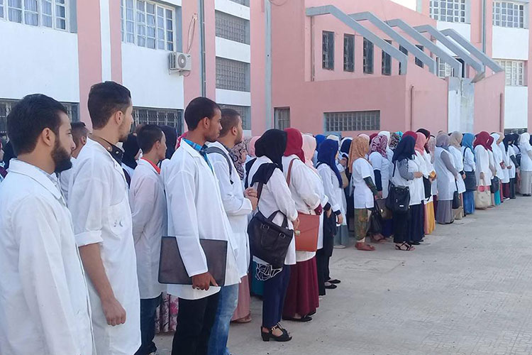 “عقد الالتزام” لمنع تراجع الأساتذة عن النقل خارج إداراتهم