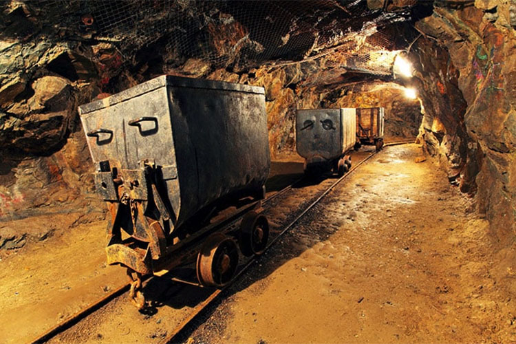 الموارد المنجمية