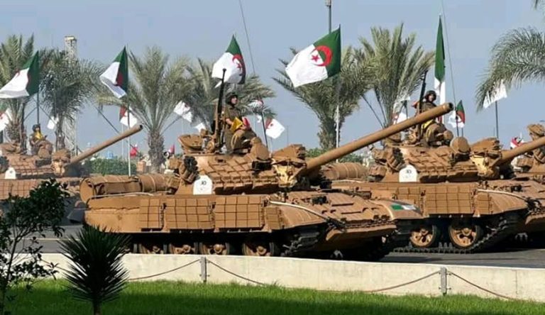 "سلاحنا جاهز.. والجزائر تواصل درب الانتصارات"