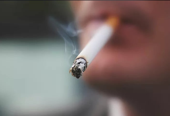 كم تُنقص سيجارة واحدة من عمرك؟ دراسة تجيب