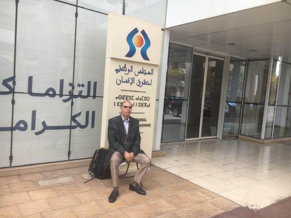المؤرخ الفرنكو مغربي المعطي منجب يدخل في إضراب عن الطعام