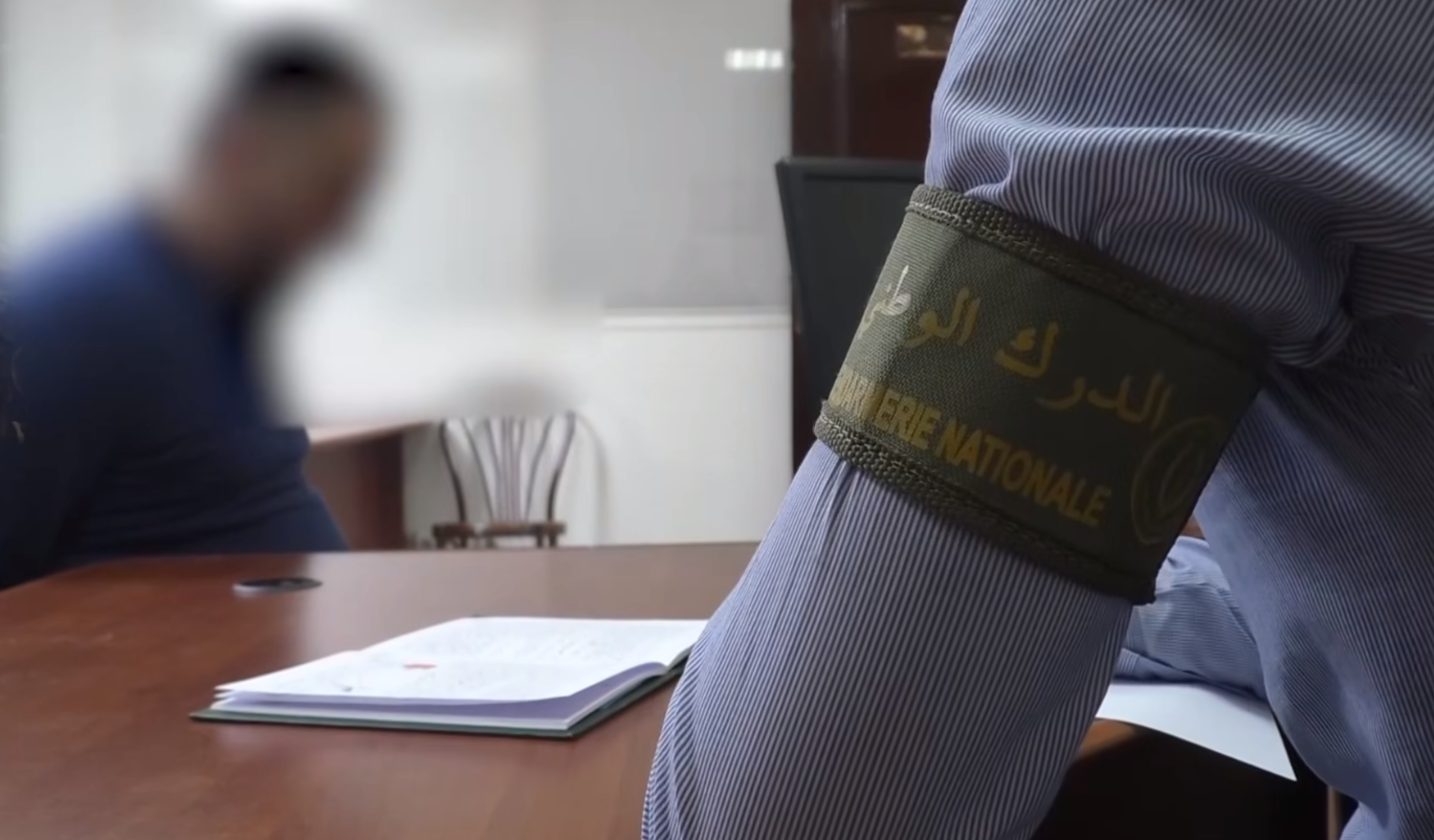 الدرك يطيح بشبكة مخدرات بالعاصمة ويحجز أزيد من 3 كلغ من الكوكايين (فيديو)
