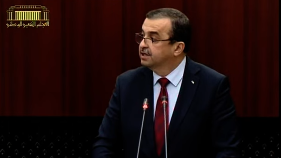 عرقاب يعرض مشروع قانون منظم للنشاطات المنجمية