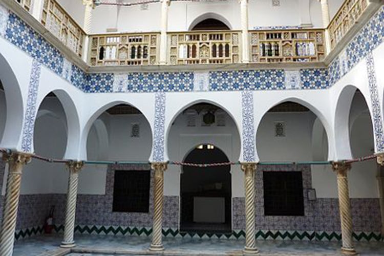 “المعمار التقليدي يعزّز روح الانتماء ويحد من الجريمة”
