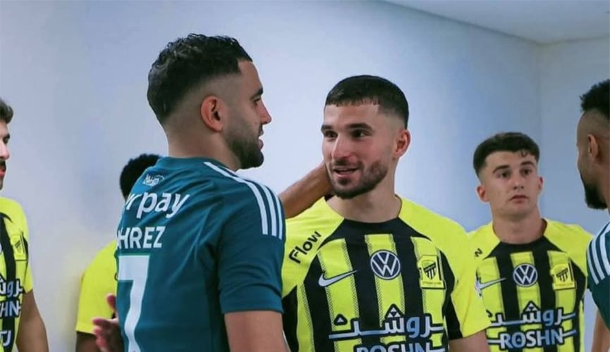 عوار ومحرز يصنعان ربيع الاتحاد والأهلي في الدوري السعودي