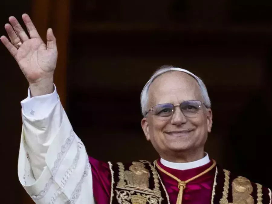 Vatican: L’Américain Robert Francis Prevost, 69 ans, élu pape sous le nom de Léon XIV
