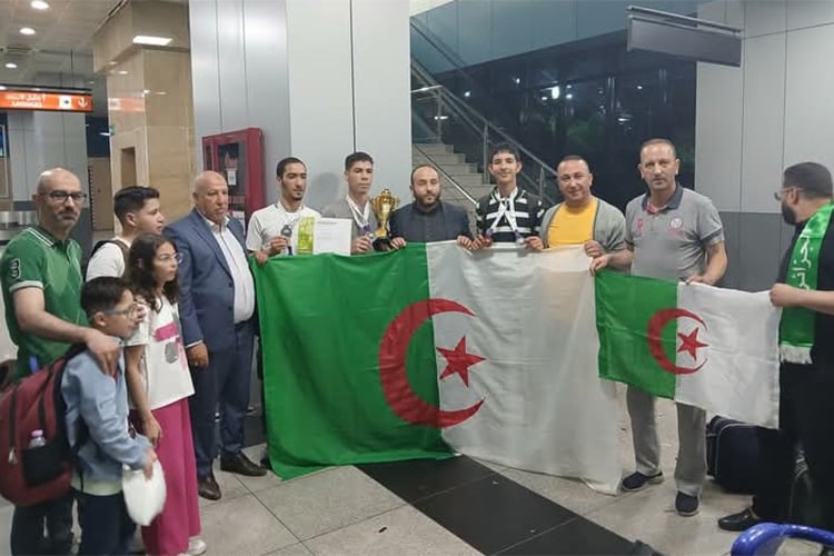 أبناء الجزائر يتوّجون عالميا في مسابقات الذكاء الاصطناعي والروبوتيك