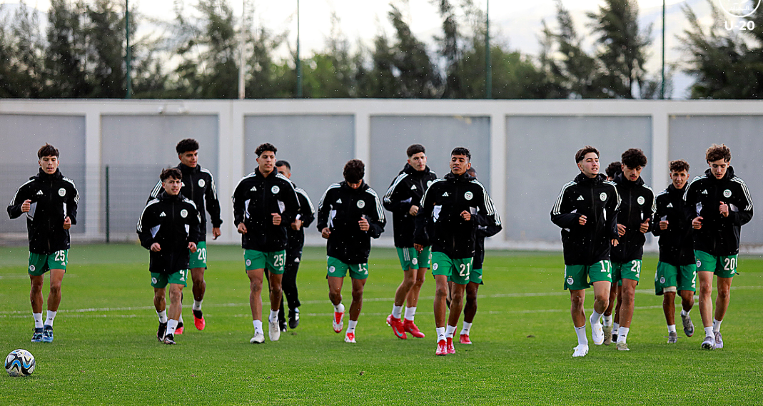 المنتخب الوطني لأقل من 20 سنة يشرع في تربص جديد بعنابة