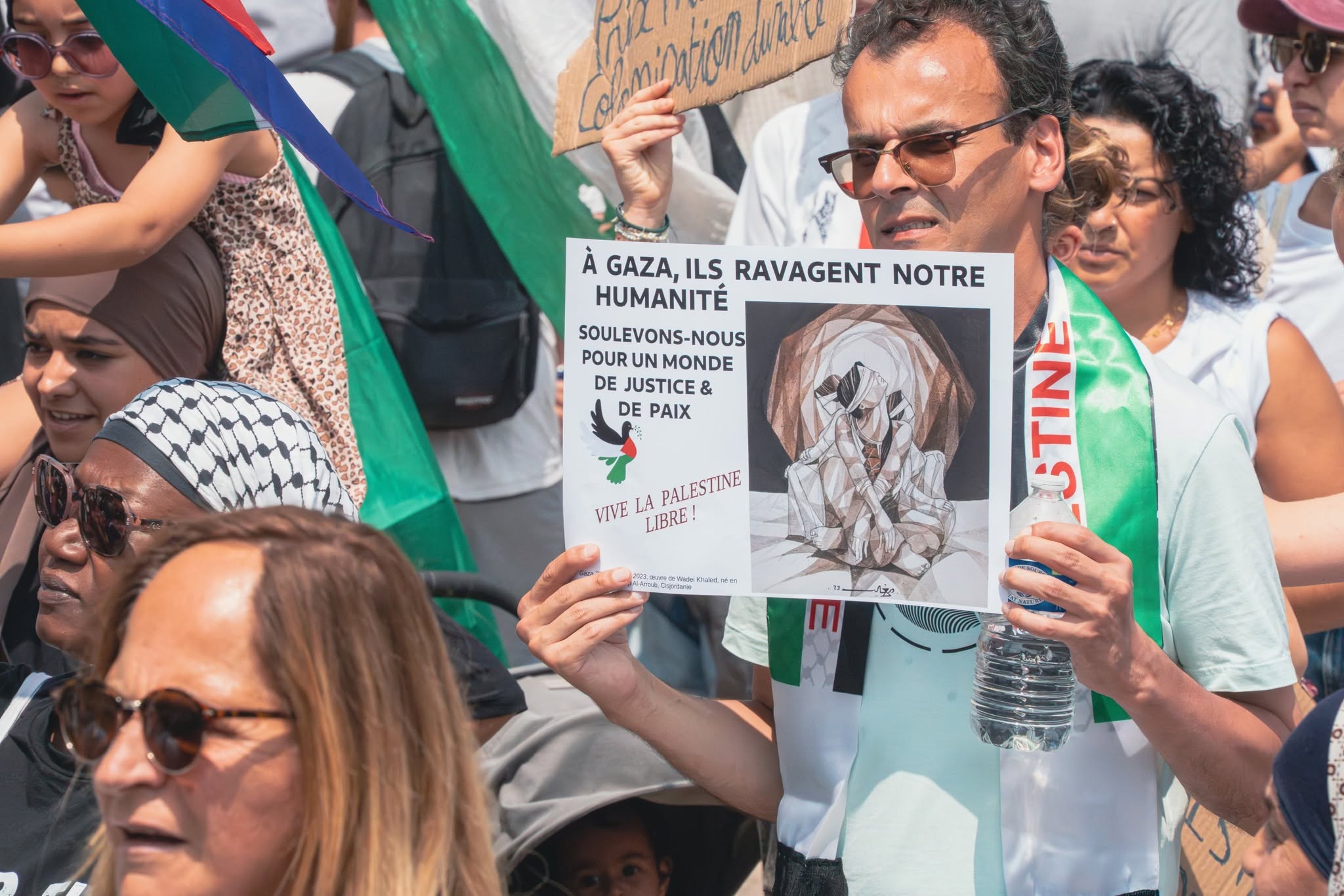 “كما انتصرت الجزائر ستنتصر فلسطين”