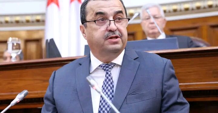 عرقاب يعرض قانون المناجم الجديد أمام مجلس الأمة