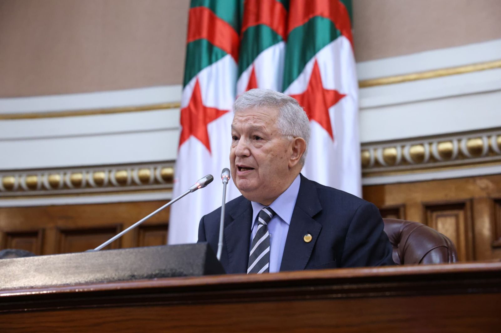 مجلس الأمة يثمّن مكاسب المرأة الجزائرية ويؤكد التزامه بالمساواة