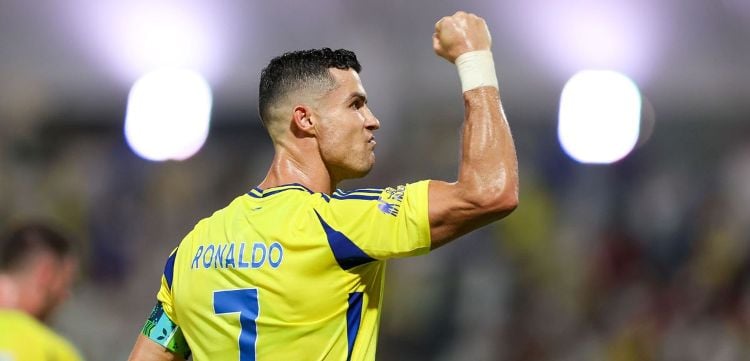 رونالدو يقبض 900 مليون أورو نظير ارتداء زيّ النصر