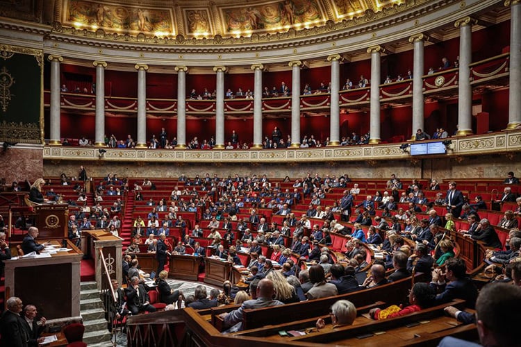 French Far-Right Targets Algerian Retirees Once Again