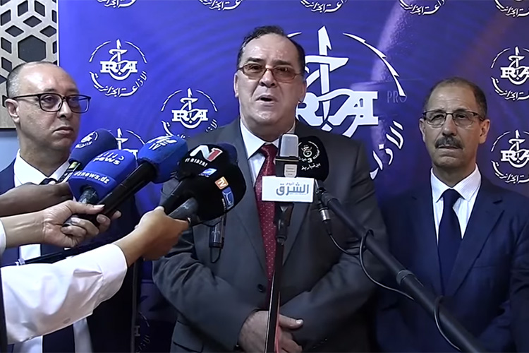 رئيس الجمهورية يولي عناية خاصة للإذاعات المحلية