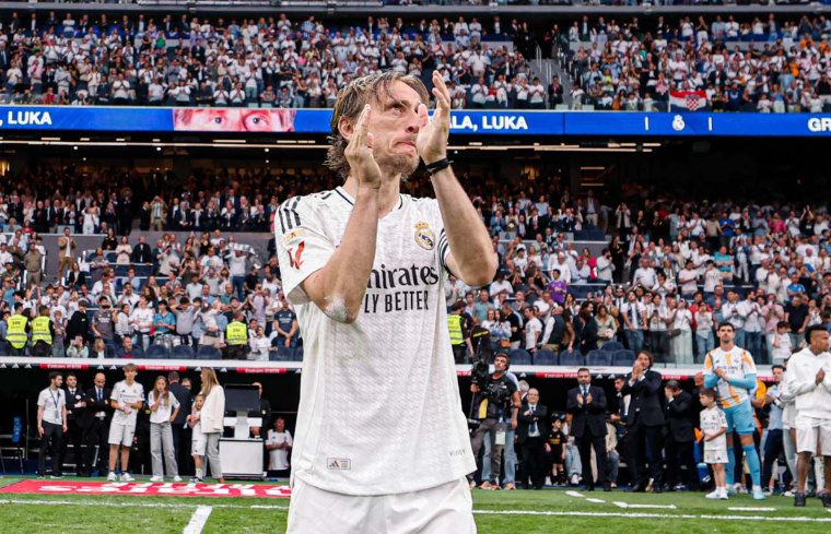 مودريتش يقترب من الانضمام لنادي ميلان