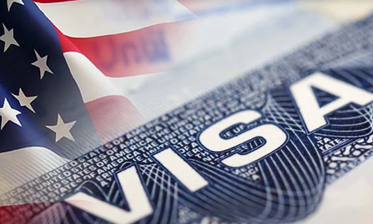 يتعلق بمواقع التواصل الاجتماعي.. شرط جديد للتأشيرة الأمريكية