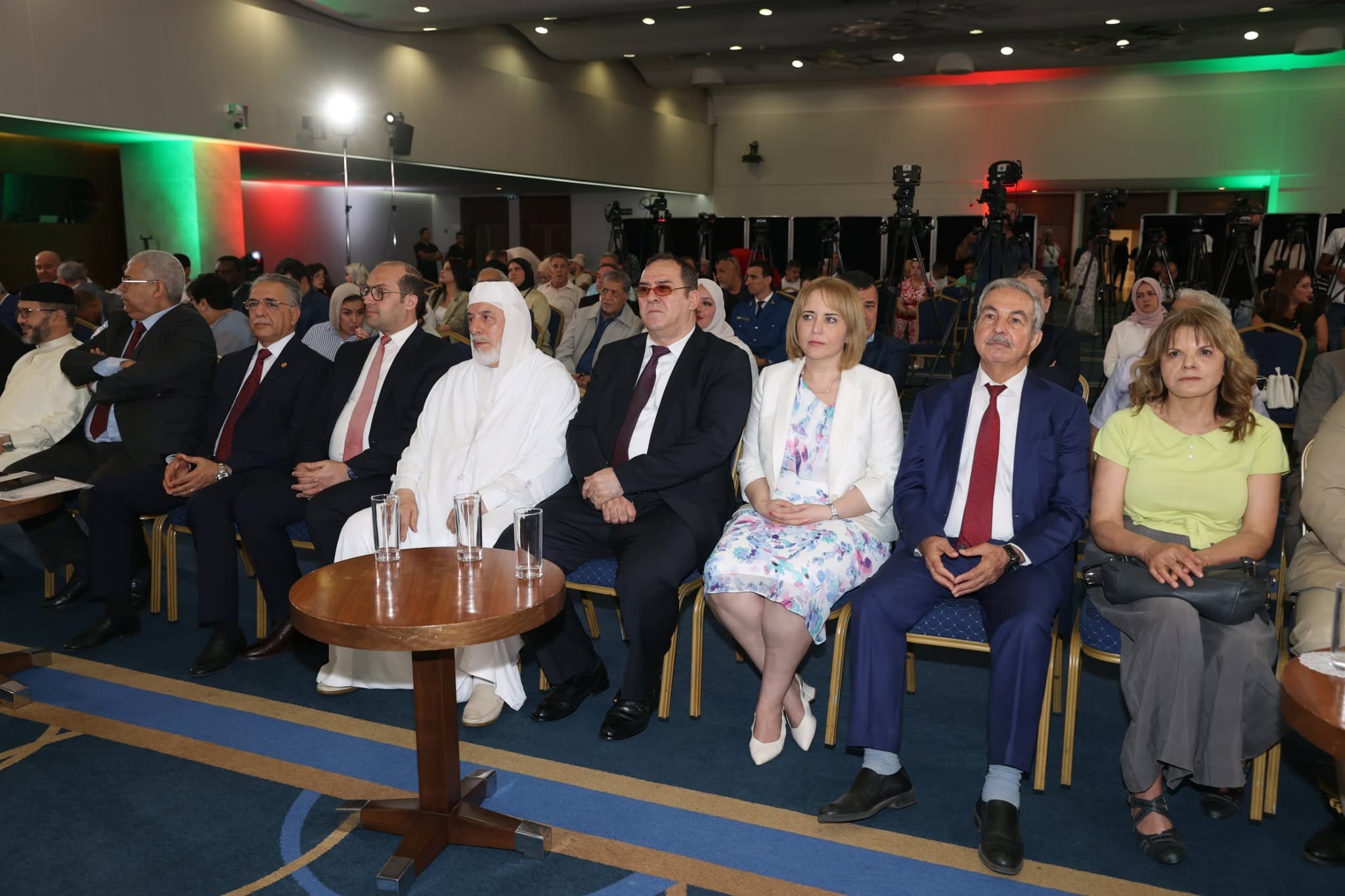 عميد جامع الجزائر يدعو وسائل الإعلام إلى “الاضطلاع بدور رفيع تجاه اللغة العربية”