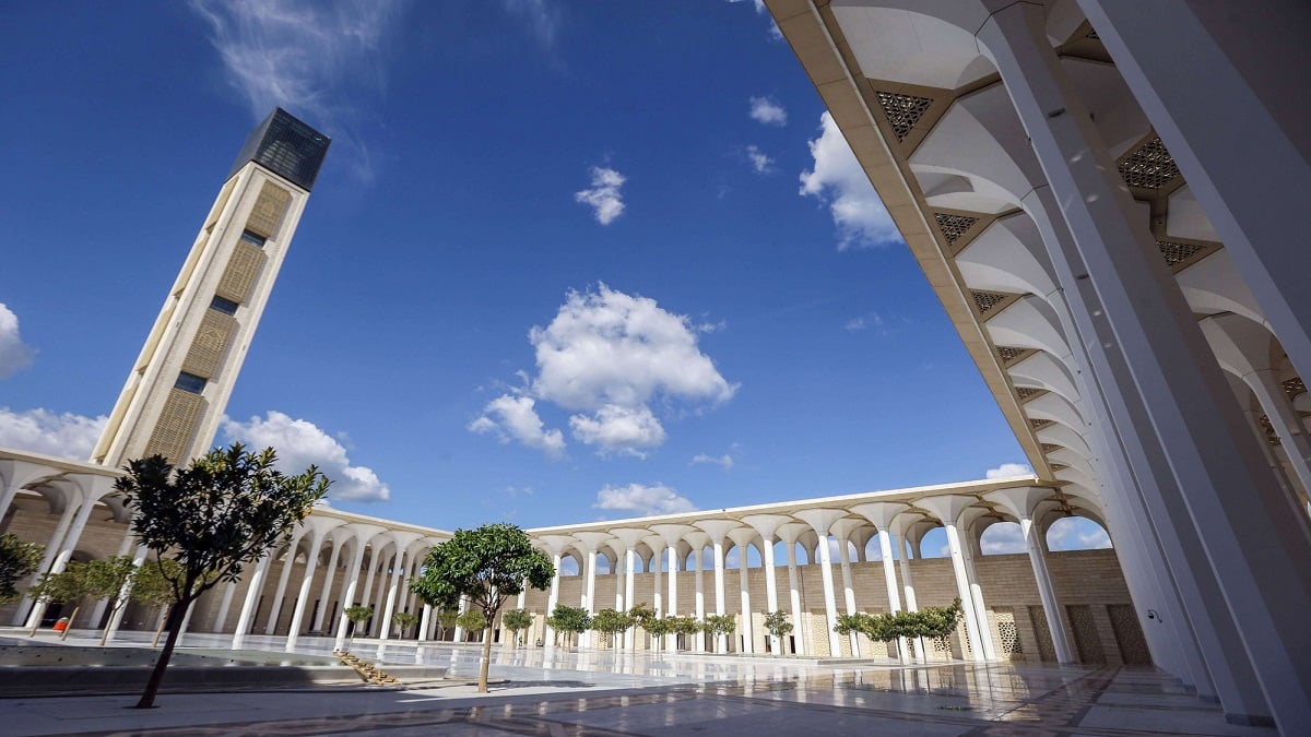 فتح الجسر الشَّرْقِي المؤدّي إلى جامع الجزائر من الواجهة البحريَّة