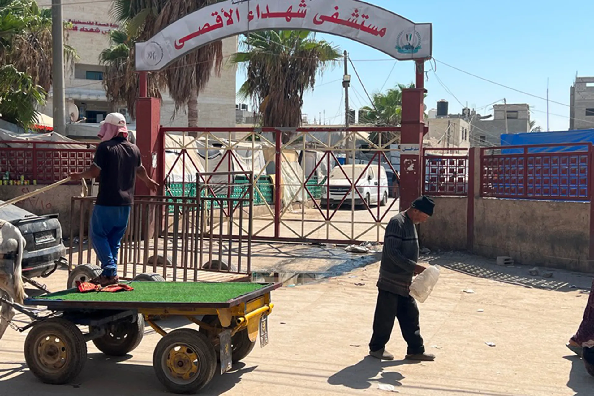 غزة: نفاد الوقود عن مستشفى “شهداء الأقصى” يهدّد حياة مئات المرضى