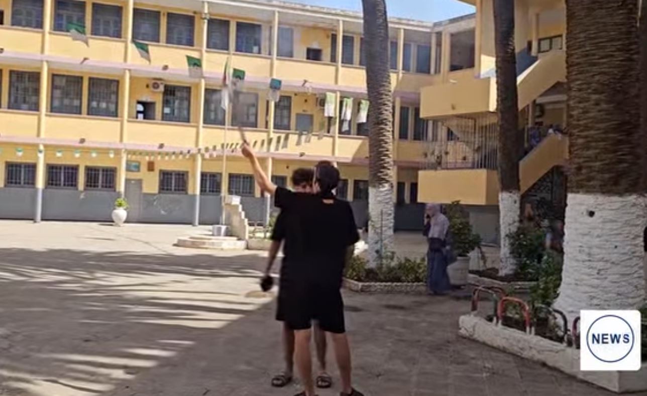 التوجيه الجامعي بين طموحات الطلبة وإملاءات الأسرة