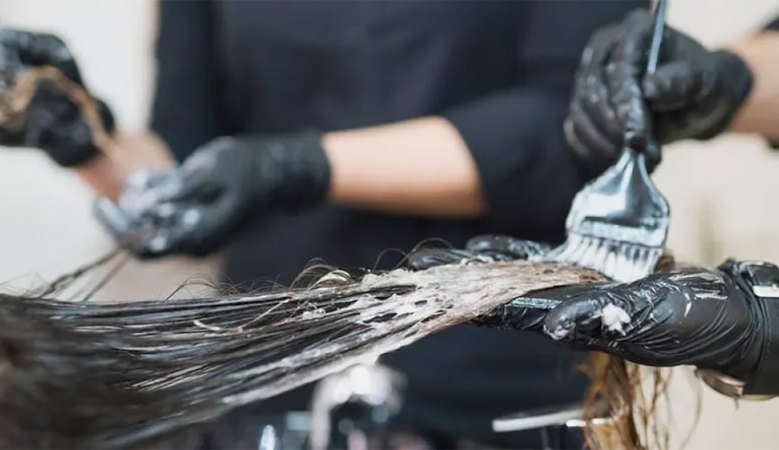 حماية المستهلك تحذر من تسريب مستحضرات خطيرة للأسواق