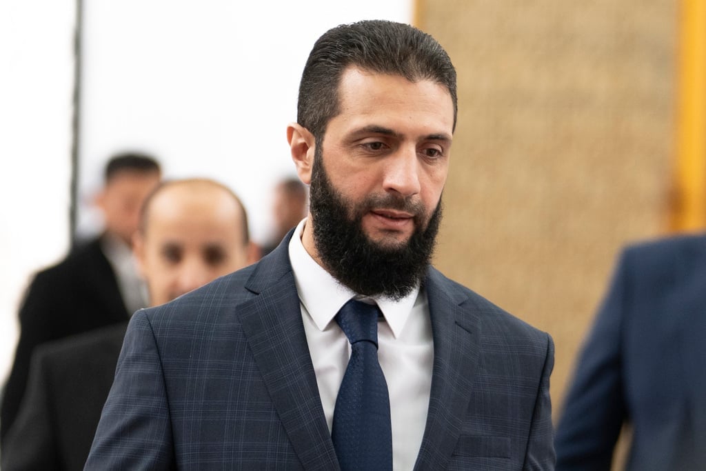 “السنوار القادم”.. الشرع يكشف موقفه بعد قصف دمشق وتهديدات الاغتيال