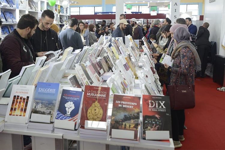 نحو تنظيم طبعة استثنائية للصالون الدولي للكتاب بالجزائر