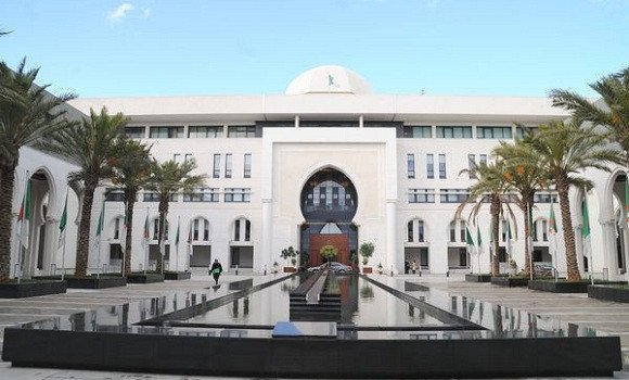 الجزائر تُدين بشدة العدوان السافر على سيادة سوريا وحرمة أراضيها ووحدة شعبها