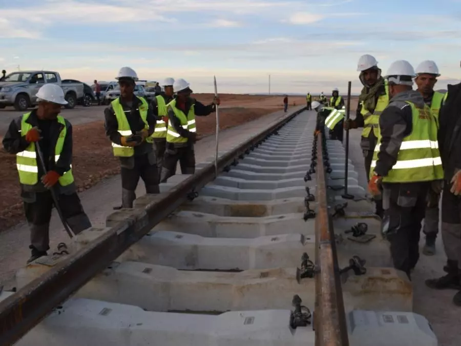 Achèvement des travaux de la ligne ferroviaire Tindouf-Gara Djebilet