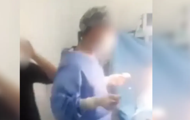 فيديو يهزّ المغرب.. رقص فريق طبي على أنغام الشعبي أثناء عملية جراحية!