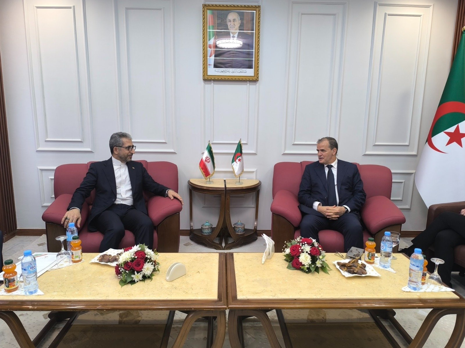 الجزائر وإيران تؤكدان على ضرورة الارتقاء بالمبادلات التجارية الثنائية
