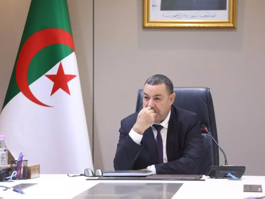 حادث سقوط حافلة بوادي الحراش.. هذا ما قاله وزير النقل