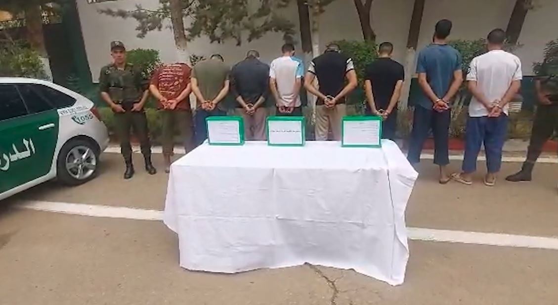 الدرك الوطني بتيارت يفكك شبكة إجرامية تقوم بتصنيع مادة الشمة المقلدة