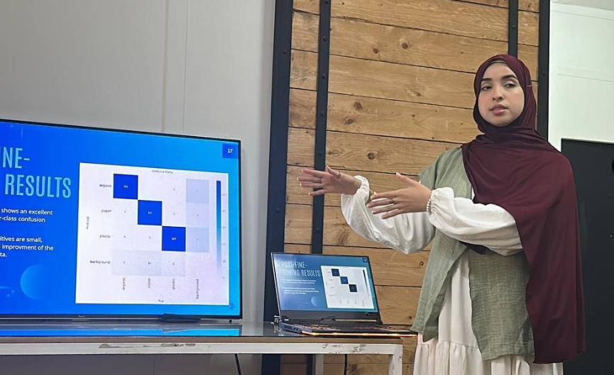“معارك لا خسارة فيها”.. تجربة طالبة مقبلة على التخرّج من المدرسة العليا للذكاء الاصطناعي