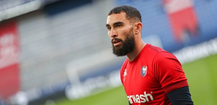 الحارس ماندريا يلعب بِالنّار