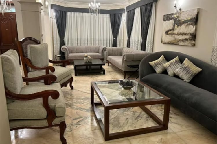 الشقق المفروشة ملاذ العائلات للهروب من تكاليف الفنادق