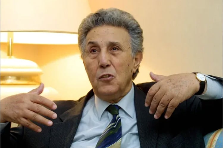 مؤتمر الصومام وابن بلة