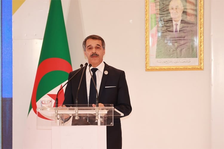الشروع في اعتماد الوكلاء الجمركيّين من جديد