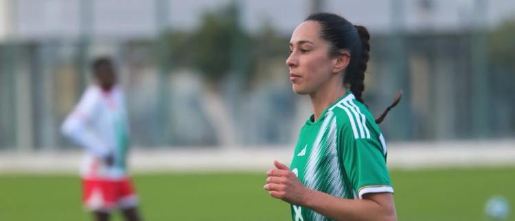لاعبة من المنتخب النسوي تدخل عالم التدريب