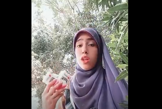 “بائعة المنديل”.. مصرية تثير زوبعة بسبب تصريحاتها