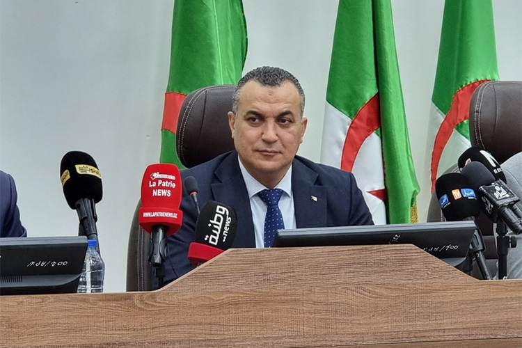 تعليمات لمتعاملي “النقال” بضمان تغطية محاور الطرقات